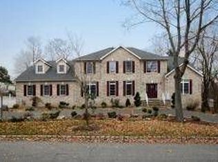 34 Schoener Rd, East Hanover, NJ 07936