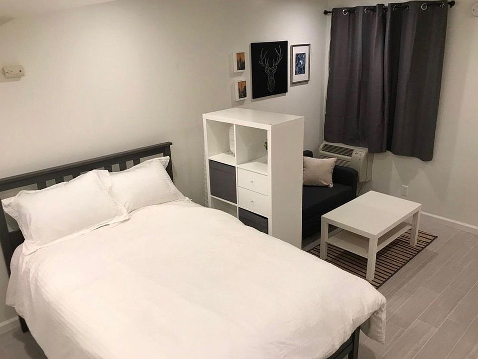 1st image of 1144 N Hollywood Way APT M