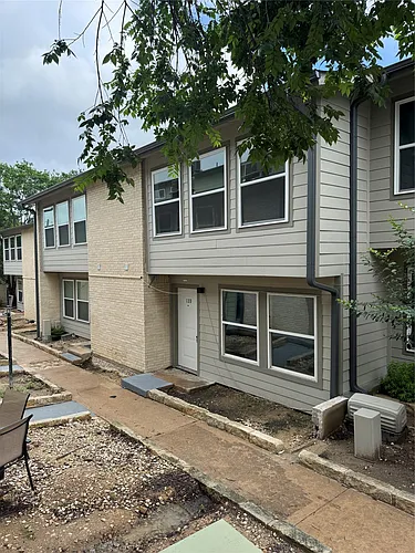 2124 Burton Dr #133 Photo 1