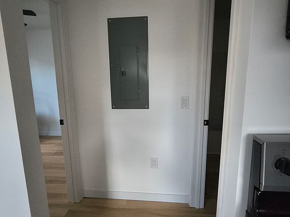 5th image of 2 Highland Ave