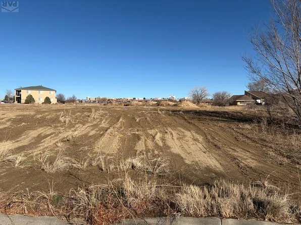 Village Cir, Pueblo, CO 81001