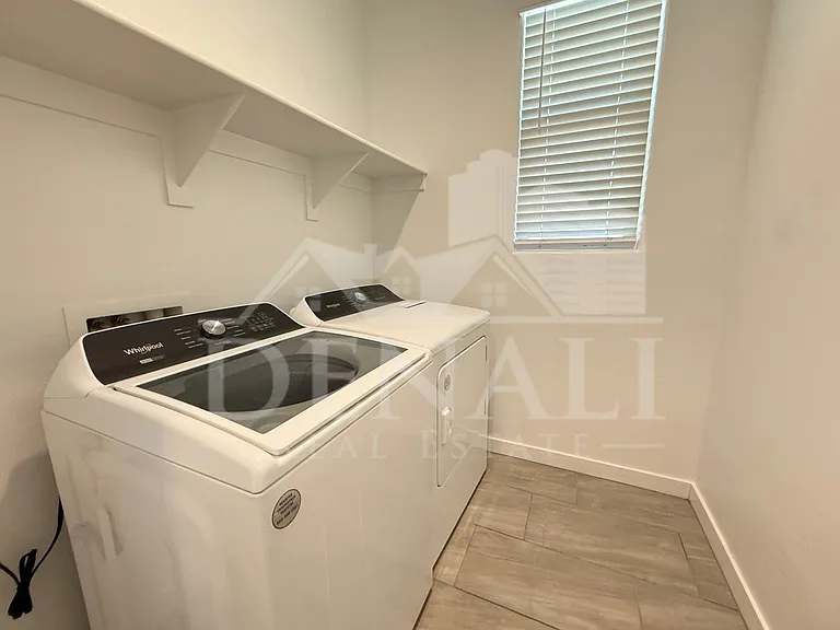 1636 W Estes Way — Photo 25