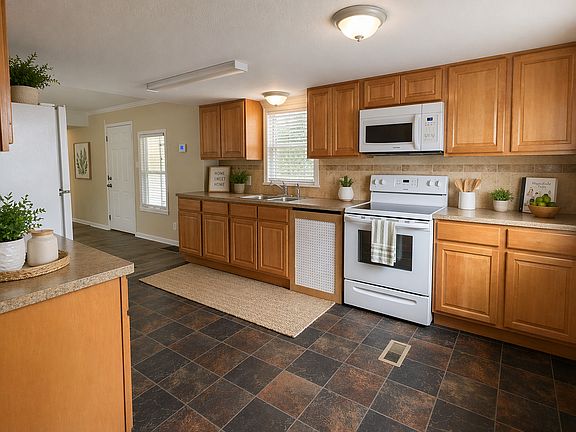 3rd image of 106 Coral Crest Dr #181