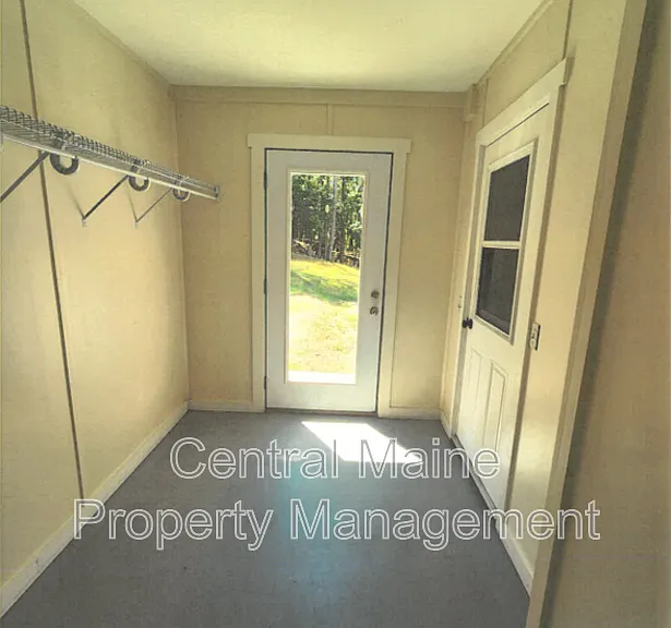 109 S Reynolds Rd — Photo 17