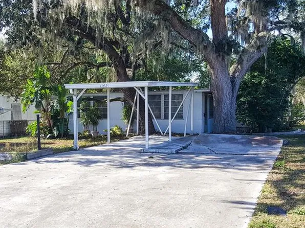 11421 Rampart Ln, Port Richey, FL 34668