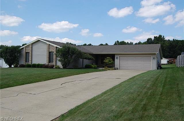 1st image of 644 Cathyann Dr