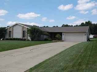 644 Cathyann Dr, Youngstown, OH