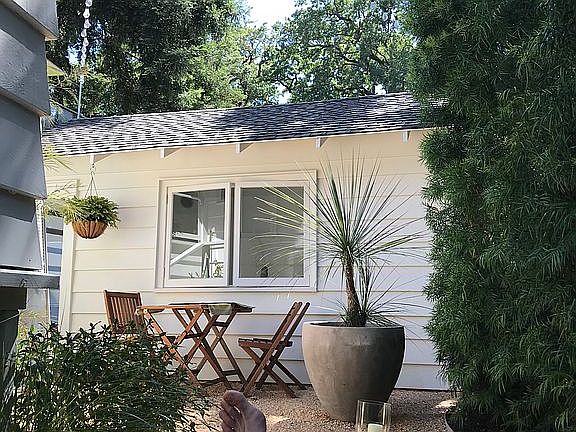 3rd image of 116 Madrone Ave