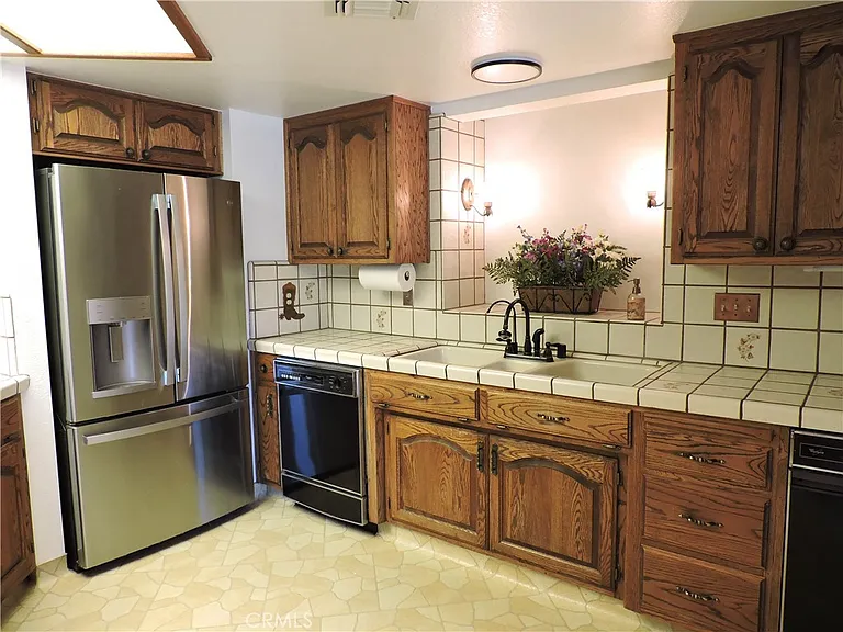 26931 Columbia Way — Photo 27