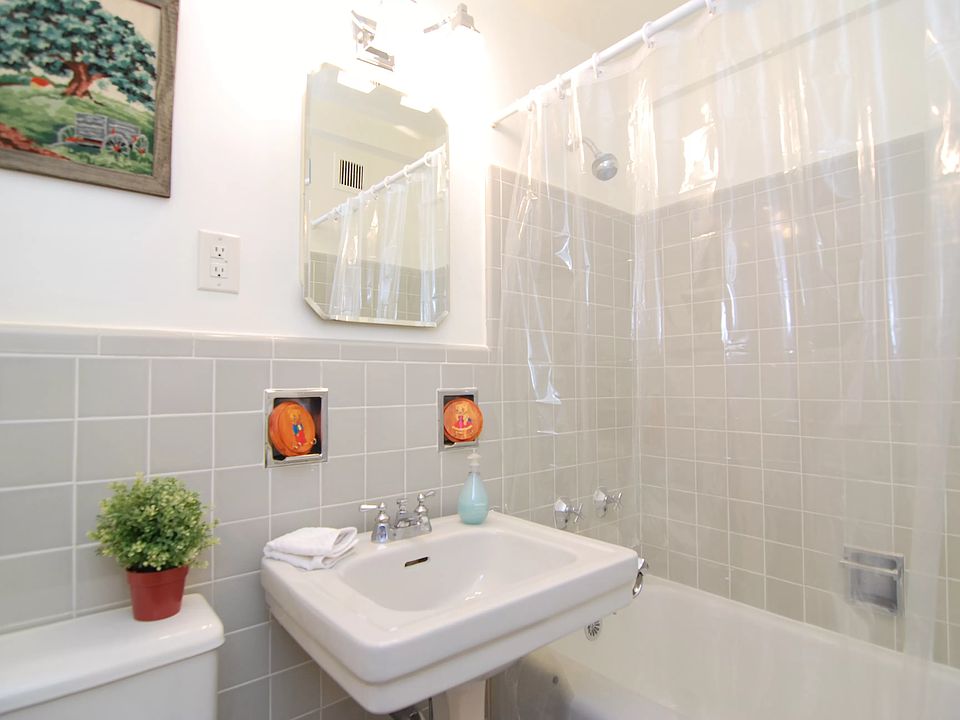 1st image of 270 Jay St APT 6J
