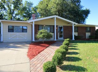 11940 Longmont Dr, Maryland Heights, MO