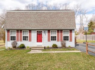 33 Fox Run Dr, Burrillville, RI 02830