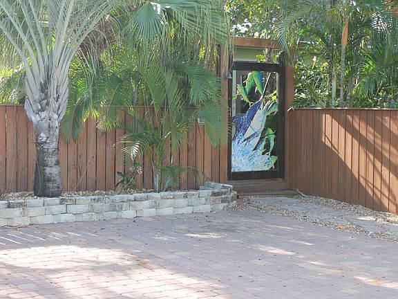 2nd image of 48 Blue Water Dr