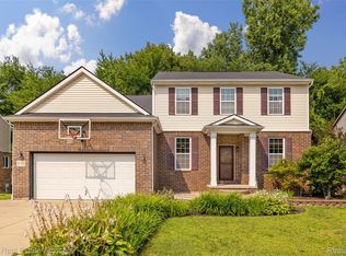 51743 Leshan Dr, Chesterfield, MI 48047