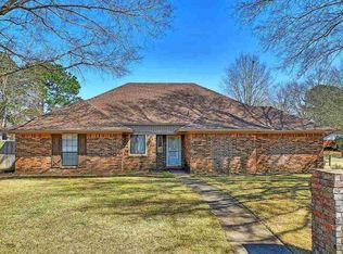 2 Foxhunt Cv, Jacksonville, AR 72076