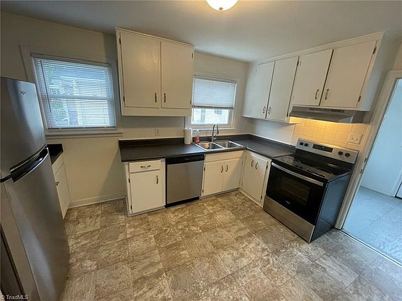 3rd image of 4112 Wooddale Ln
