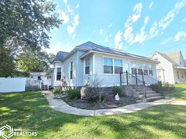904 NW Church St, Leon, IA 50144