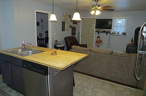 4th image of 20589 Sycamore St