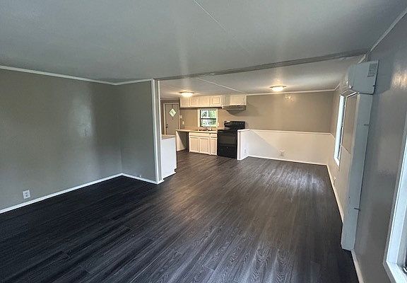 5th image of 18552 136th St