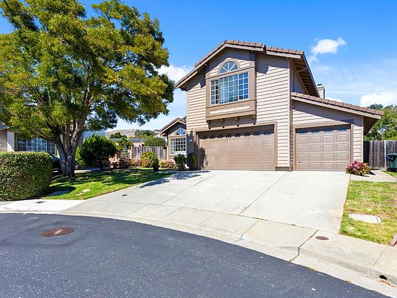 3rd image of 36 Treeside Ct