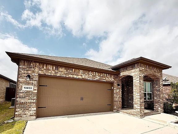 3rd image of 13833 Langston Lake Dr