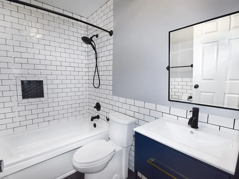 215 Elm Ave — Photo 11