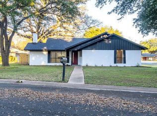 813 Imperial Ln, Corsicana, TX 75110