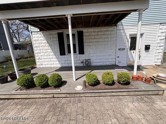 3rd image of 605 1/2 Fletcher Lake Avenue #REAR