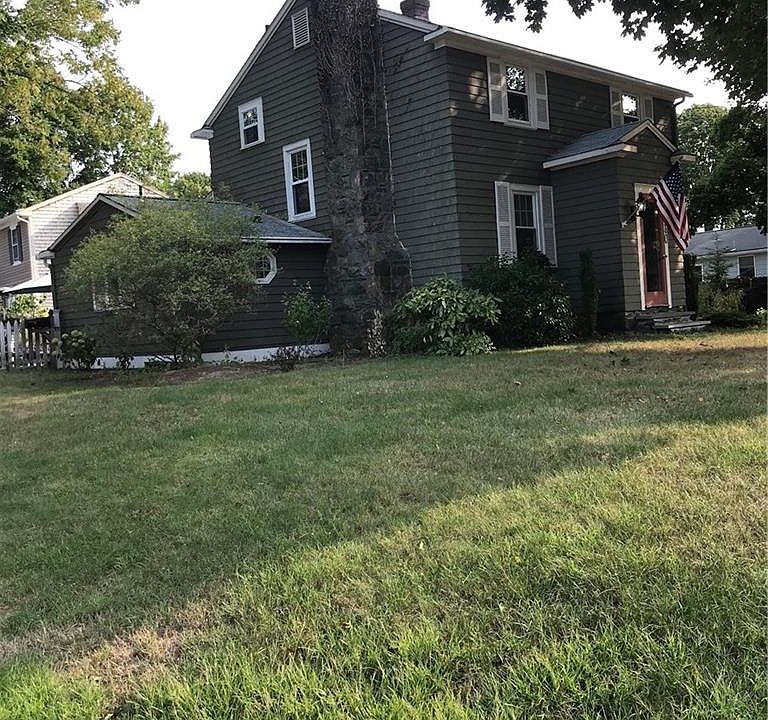 1st image of 40 Tucker St