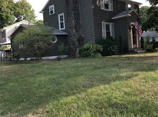 40 Tucker St, East Greenwich, RI 02818