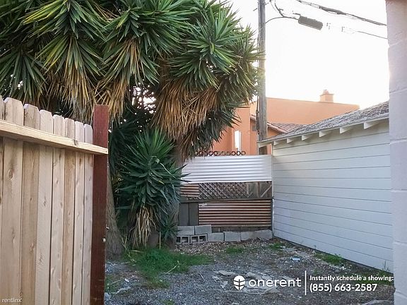 2nd image of 1121 Peninsula Ave