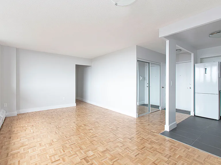 666 Spadina Ave — Photo 8
