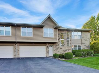 7957 Stewart Dr, Darien, IL 60561