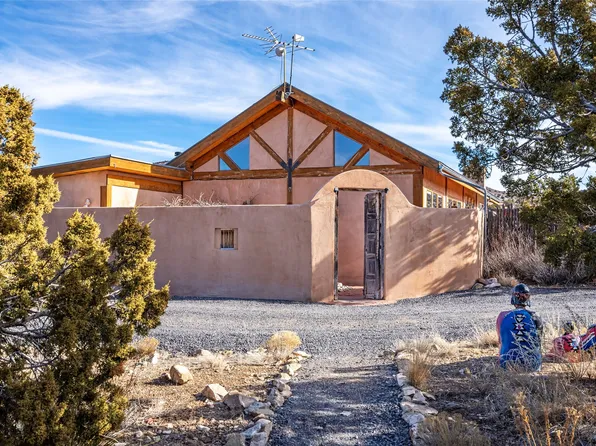 59 Dancing Horse, Cerrillos, NM 87010