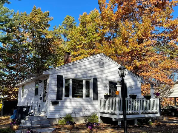31 Perry Avenue, Nashua, NH 03060