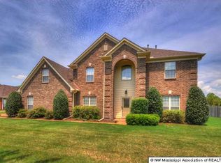 1560 Lindsey Ln, Southaven, MS 38672