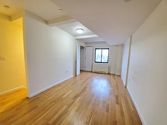 Rented by Astoria Realty | media 3