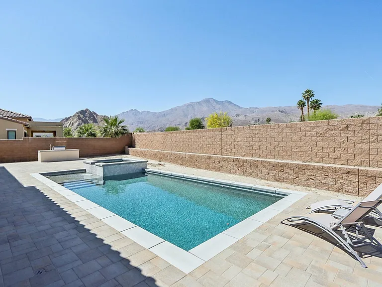 57825 Stone Creek Trl W — Photo 1