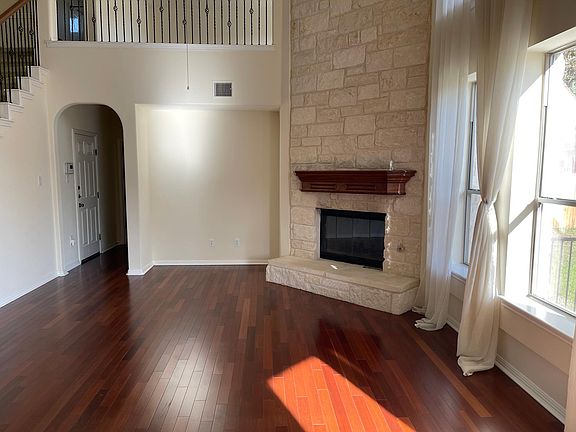 2nd image of 11820 Via Grande Dr