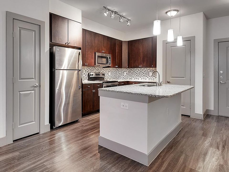 GRANITE COUNTERTOPS