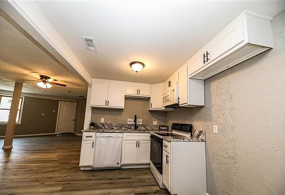 4th image of 2715 N 37th St
