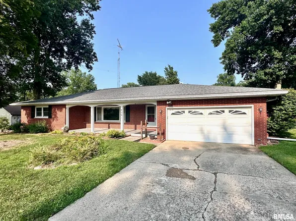 430 N 6th St, Riverton, IL 62561