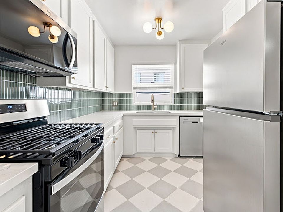 1st image of 1721 E Appleton St APT 12