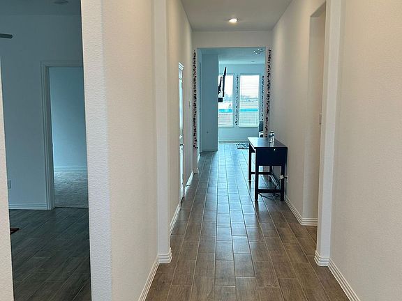 2nd image of 1120 Canuela Way