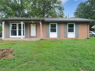 318 Hawthorne Dr, Jeffersonville, IN 47130