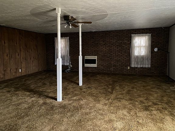 5th image of 1355 Custus St