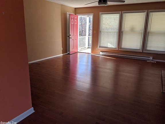 3rd image of 28 Micanopy Dr
