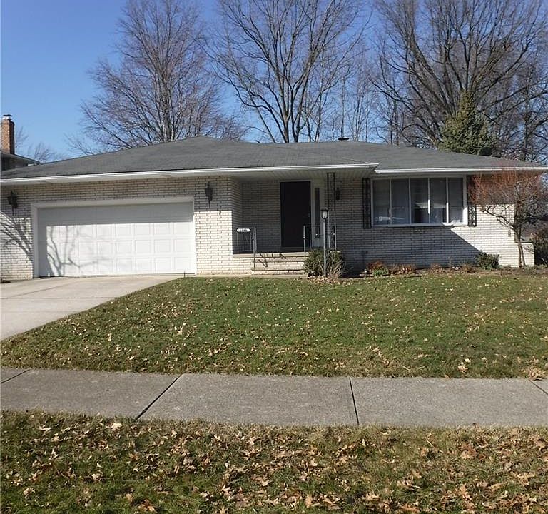 1st image of 1049 Firethorn Dr