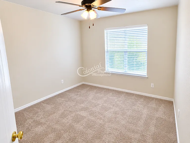 132 Blackbear Ln — Photo 7