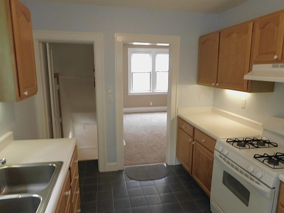 5th image of 4110 Vinedale Ave